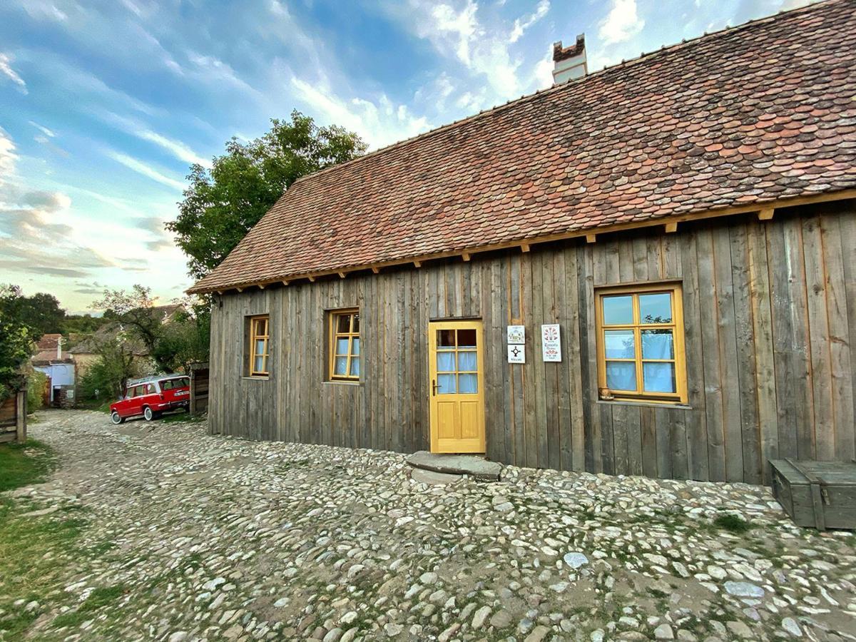 Viscri 32 - White Barn And Blue House Hotel Exterior foto