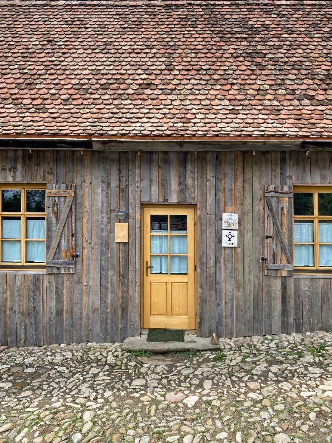 Viscri 32 - White Barn And Blue House Hotel Exterior foto